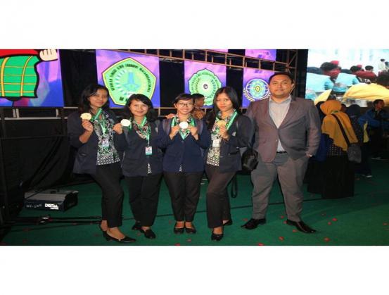 MEDALI-EMAS-DARI-AJANG-PEKAN-ILMIAH-MAHASISWA-NASIONAL.html